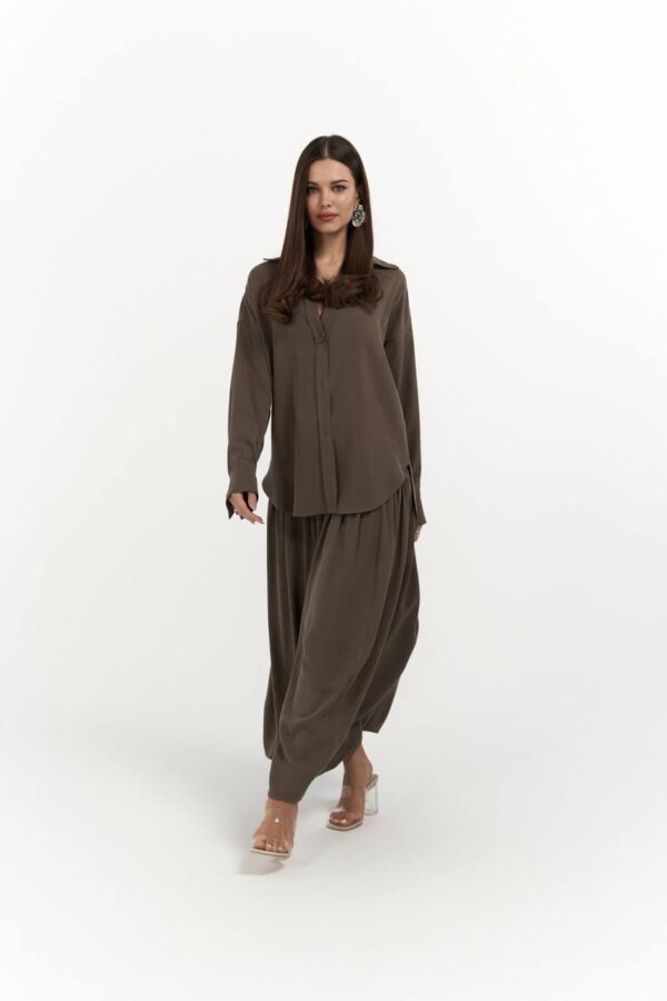 Linen Suit - Image 3