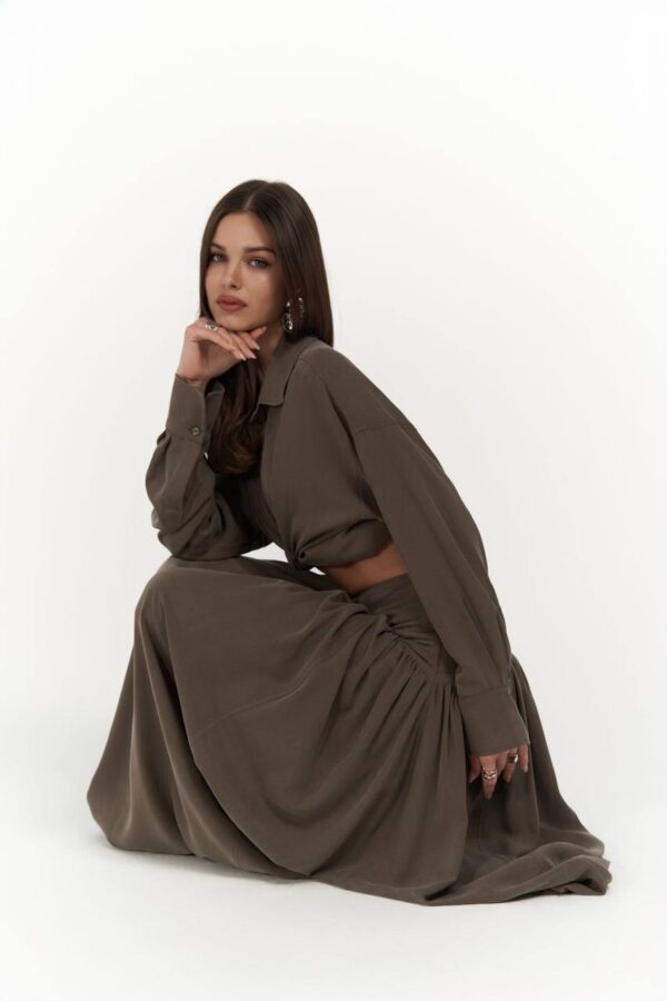 Linen Suit - Image 2