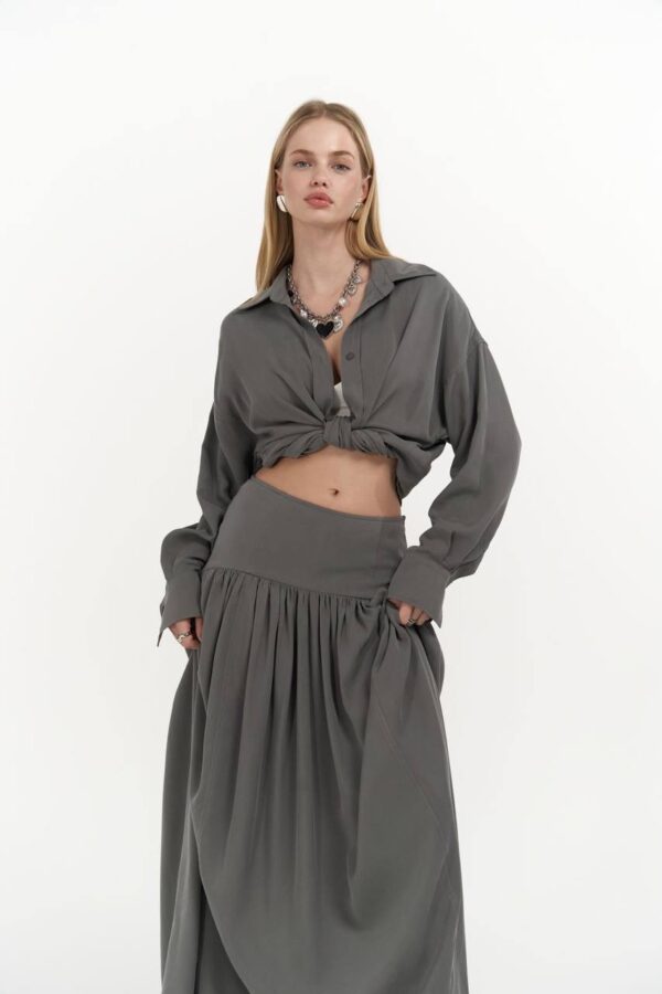 Linen Suit - Image 3